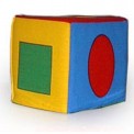 Кубик - погремушка "Геометрические фигури" РОЗУМНА ИГРАШКА 123
